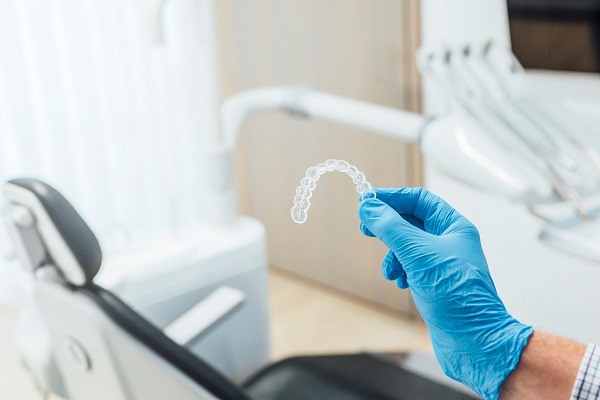 Do Clear Aligners Hurt?